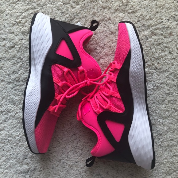 womens jordans size 7